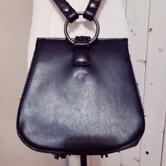 LIONEL | VEGAN LEATHER FRINGED STUDDED CONVERTIBLE BAG - Picture 4 of 5